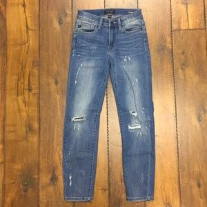 Judy Blue mid rise relaxed fit jean
